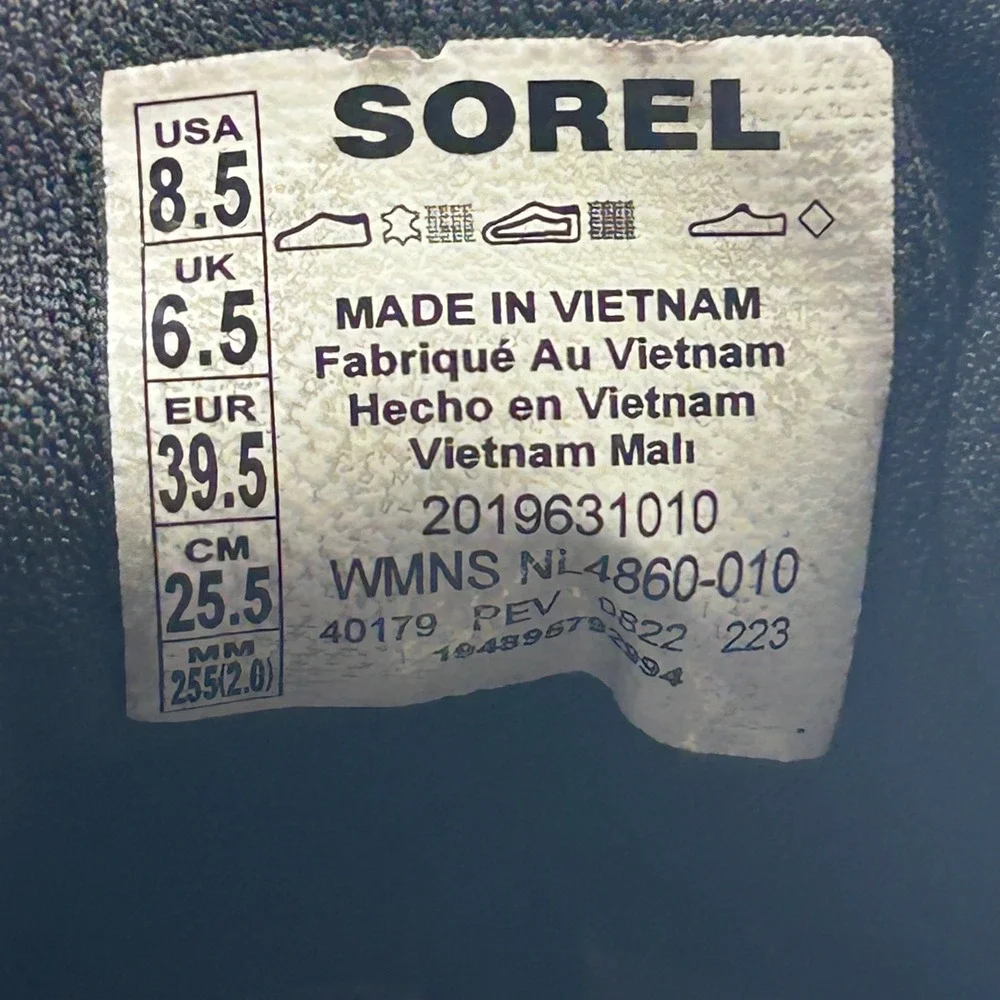 Sorel Out N About III Low Waterproof Platform Sneakers Womens 8.5 Black Gorpcore